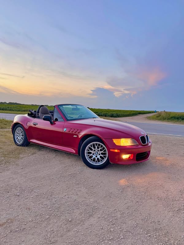 2001 BMW Z3 - 2.5i Roadster 2D
