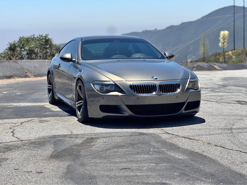 2010 BMW M6 - Coupe 2D