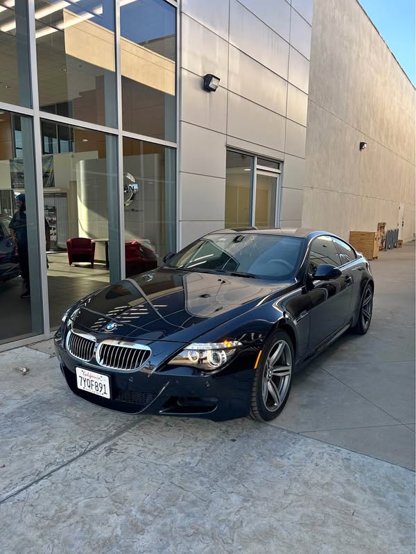 2010 BMW M6 - Coupe 2D