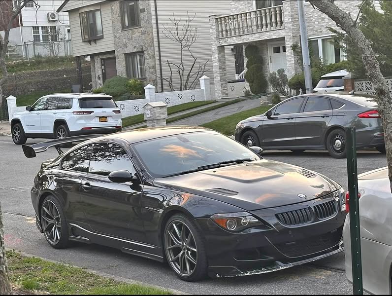 2006 BMW M6 - Coupe 2D