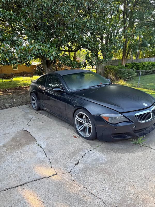 Black 2006 BMW M6