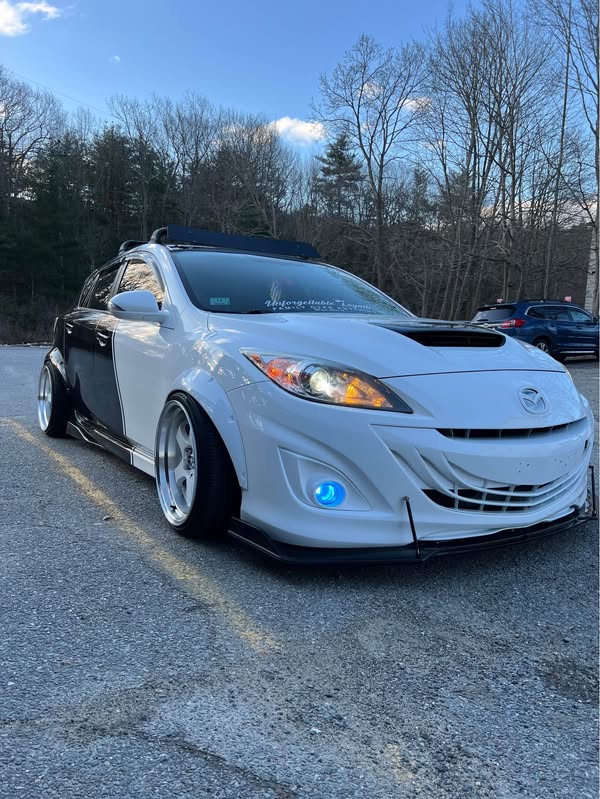 2013 Mazda MAZDA MAZDA3 - MAZDASPEED3 Touring Hatchback 4D
