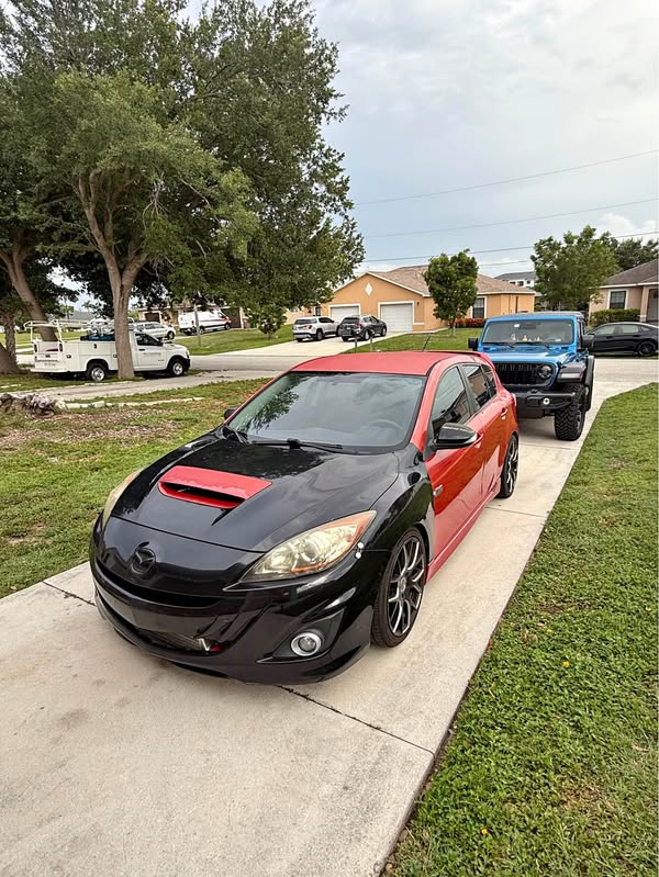 2013 Mazda MAZDA MAZDA3 - MAZDASPEED3 Sport Hatchback 4D