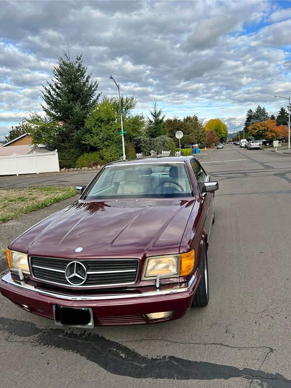 1989 Mercedes-Benz 500 SEC - Coupe 2D