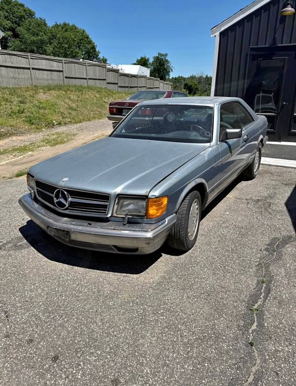1988 Mercedes-Benz 500 SEC - Coupe 2D
