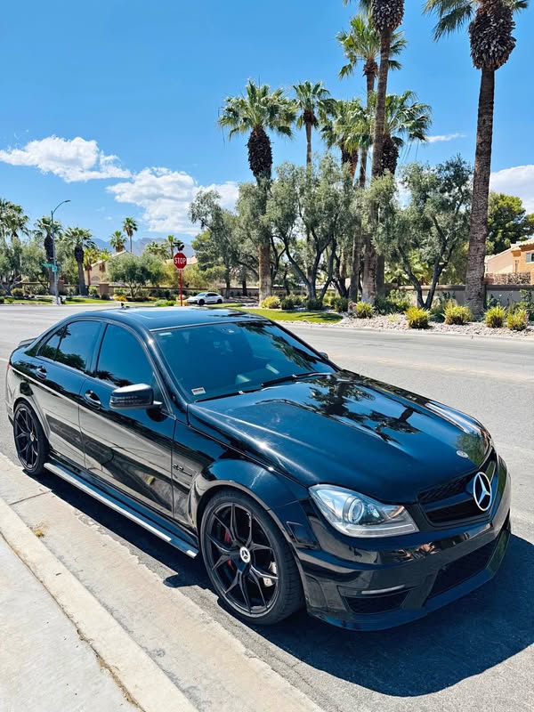 2012 Mercedes-Benz C-Class - C 63 AMG Sedan 4D