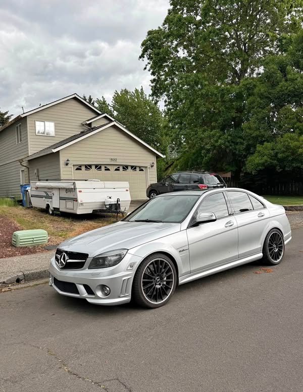 2009 Mercedes-Benz Mercedes-AMG C-Class - C 63 AMG Sedan 4D