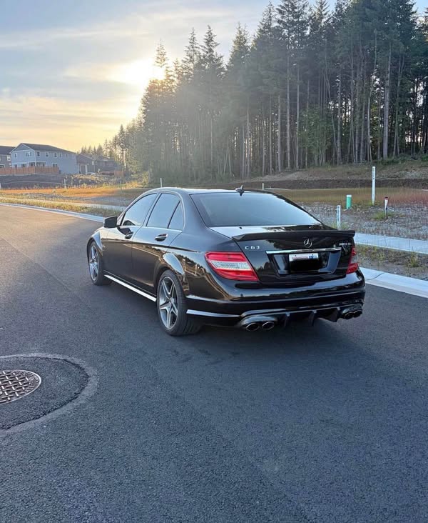 2010 Mercedes-Benz Mercedes-AMG C-Class - C63 AMG