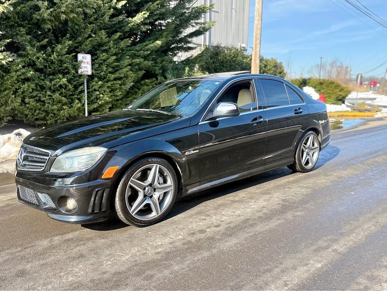 2009 Mercedes-Benz C-Class - C 63 AMG Sedan 4D