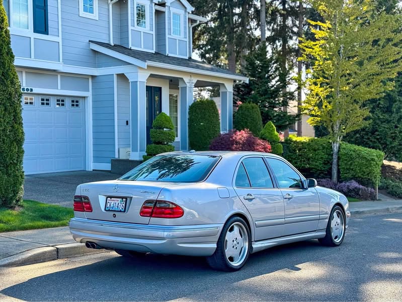 2000 Mercedes-Benz E-Class - E 55 AMG Sedan 4D