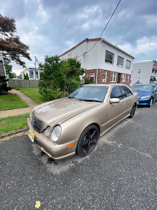 2001 Mercedes-Benz E-Class - E 55 AMG Sedan 4D