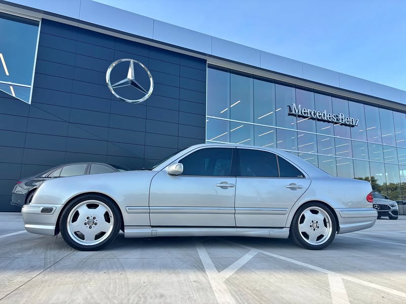 2001 Mercedes-Benz amg e 55- price is firm - I will not respond to offers