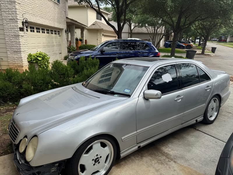 2000 Mercedes Benz E55 AMG