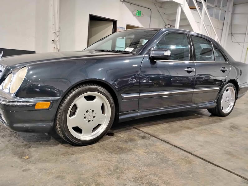 2001 Mercedes-Benz E 55 AMG (W210)