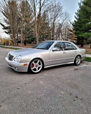 2001 Mercedes-Benz E-Class - E 55 AMG Sedan 4D