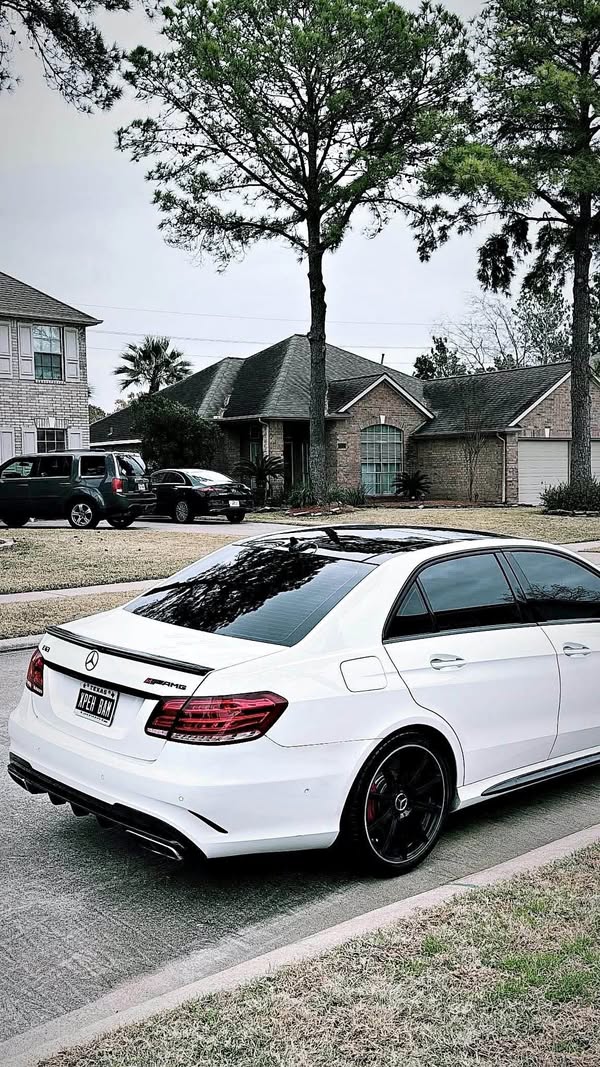 2014 Mercedes-Benz Mercedes-AMG E-Class - E 63 S AMG Sedan 4D