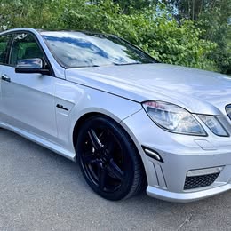 2010 Mercedes-Benz E 63 AMG