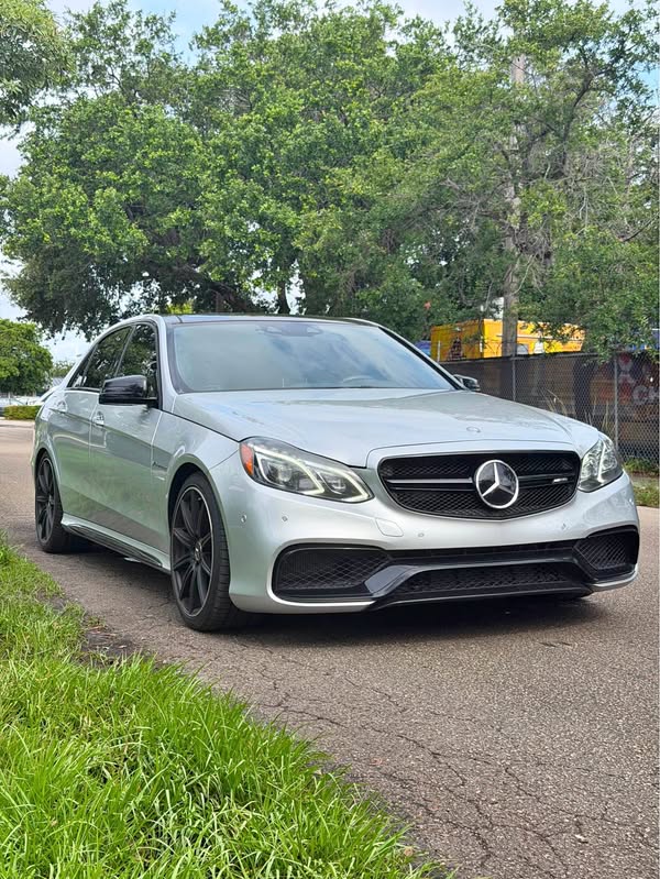 2016 Mercedes-Benz E-Class - E63 amg 4 matic s model