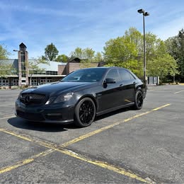 Mercedes Benz e63 AMG 2010