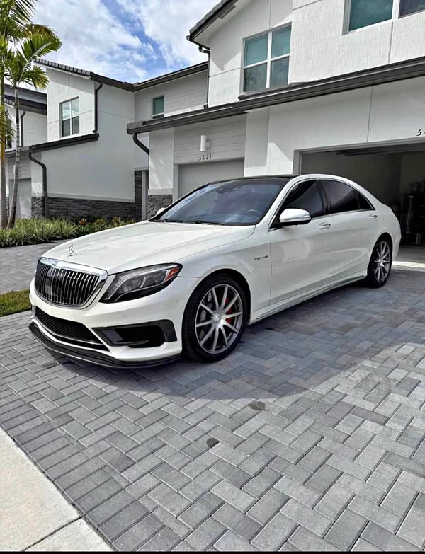 2015 Mercedes-Benz S-Class - S 63 AMG 4MATIC Sedan 4D