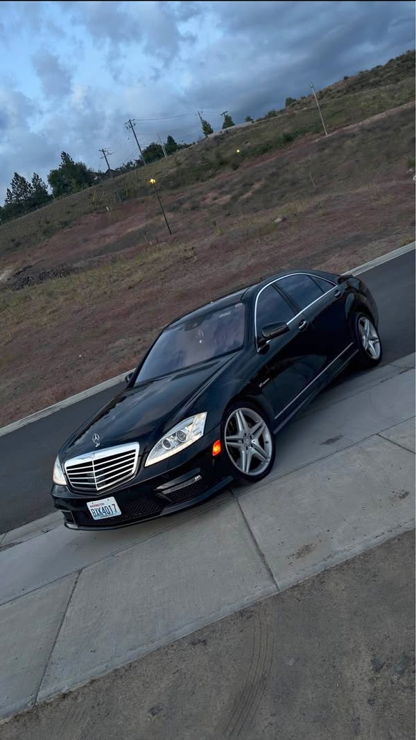2013 Mercedes-Benz S-Class - S 63 AMG Sedan 4D