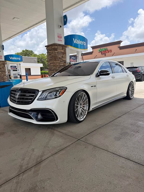2018 Mercedes-Benz AMG - S63