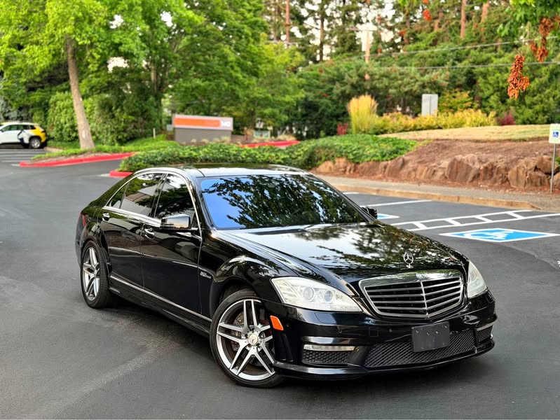 2011 Mercedes-Benz Mercedes-AMG S-Class - S 63 AMG Sedan 4D