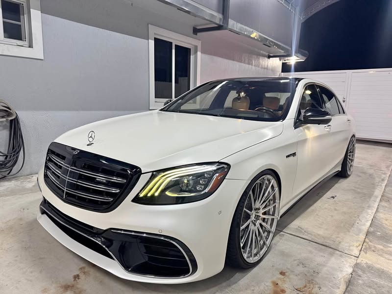 2019 Mercedes-Benz S63 - AMG