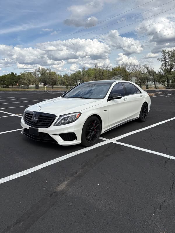 2015 Mercedes-Benz S63 AMG 4-Matic
