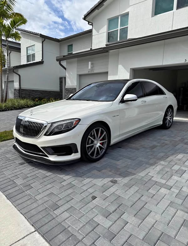 2015 Mercedes-Benz S-Class - S63