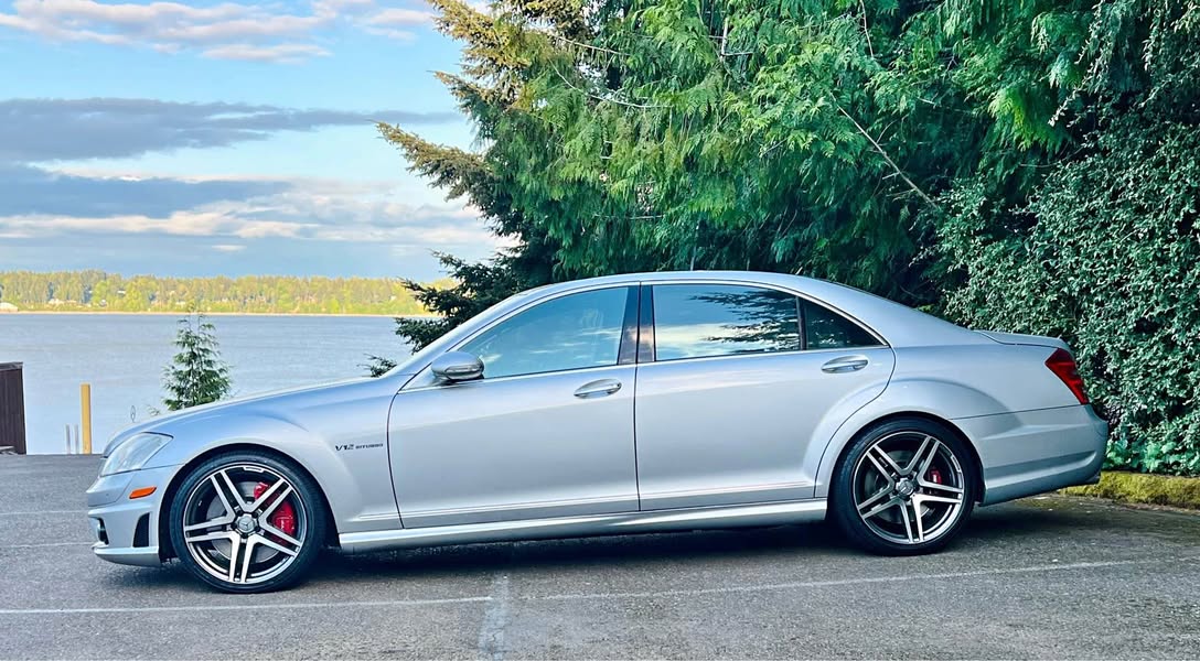 2007 Mercedes-Benz S-Class - S 65 AMG Sedan 4D