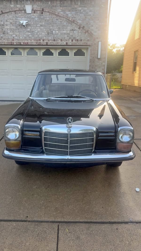 1969 Mercedes-Benz 220