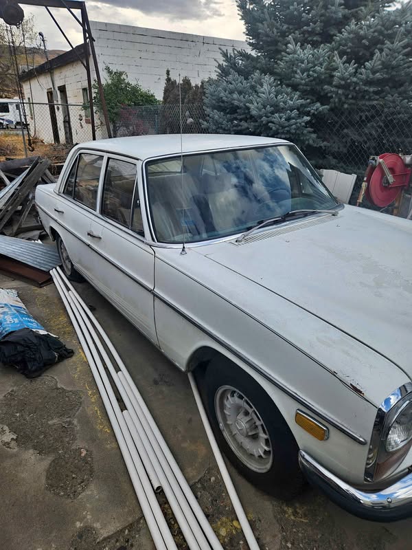 1971 Mercedes-Benz 220 d\/8