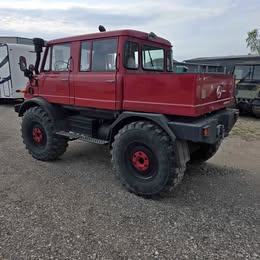 1984 Mercedes-Benz Unimog 406 Doka
