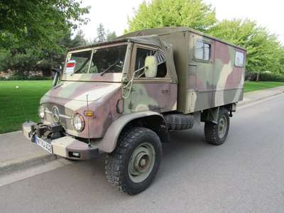 1966 Mercedes-Benz 404s unimog signal (koffer) van