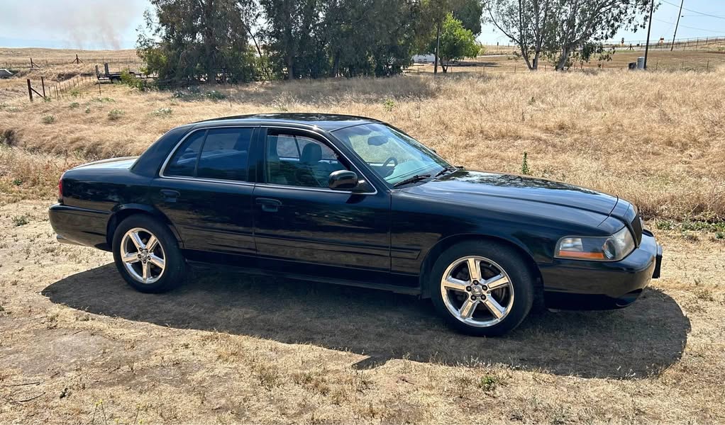 2003 Mercury Marauder - Sedan 4D