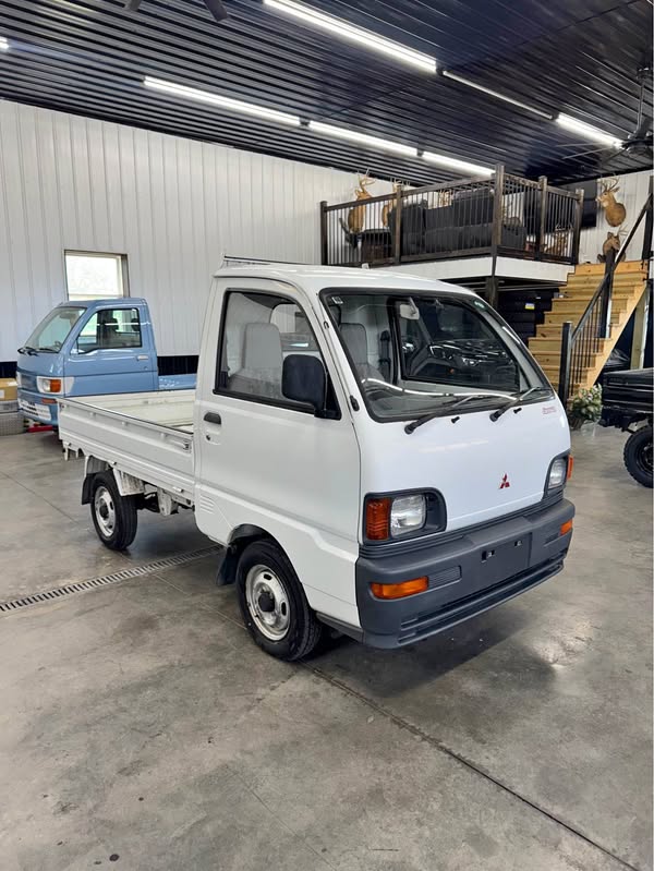 1994 Mitsubishi MiniCab 4WD