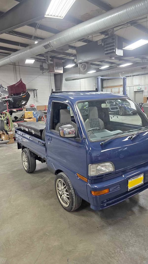 1998 Mitsubishi minicab