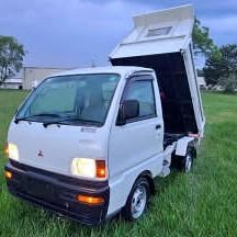 1998 Mitsubishi minicab dump