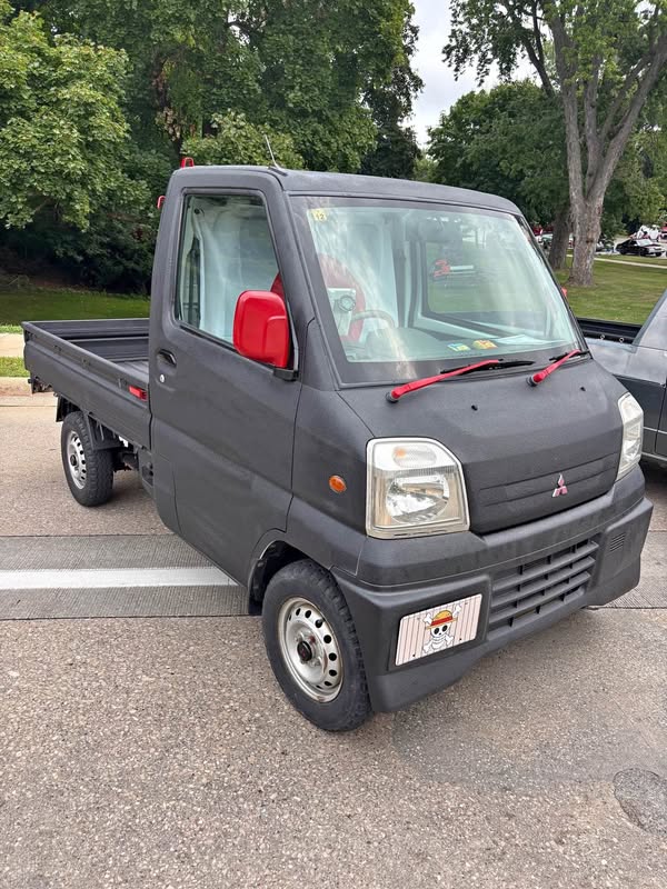 1999 Mitsubishi minicab u62t