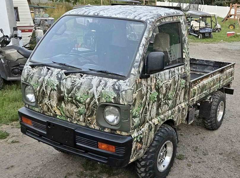 1995 Mitsubishi minicab kei truck 4x4 - Right side drive