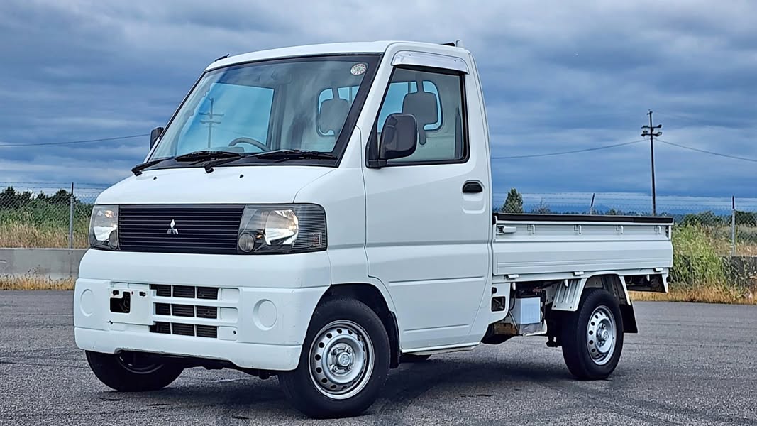2001 Mitsubishi Minicab
