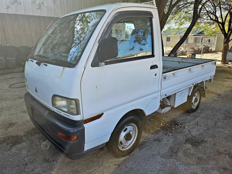 1998 Mitsubishi  Minicab 4wd