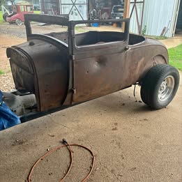 1928 Ford Model A - Old