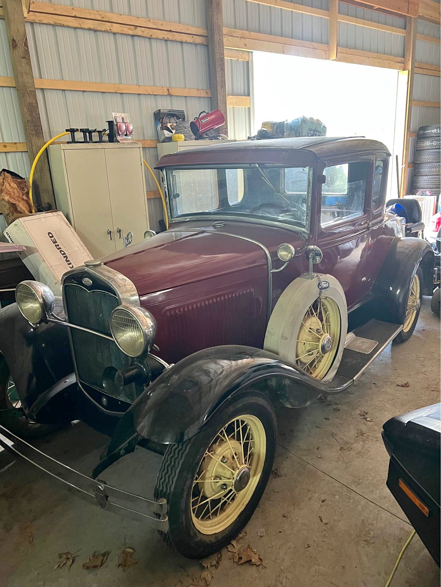 1931 Ford model a - 5 window coupe