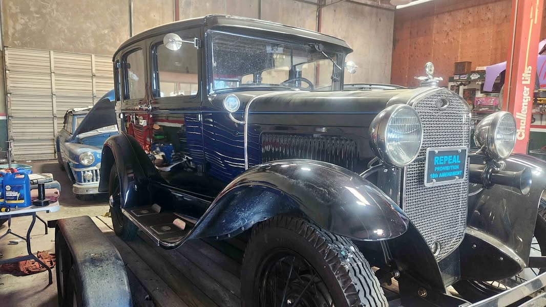 1930 Ford model a - sedan