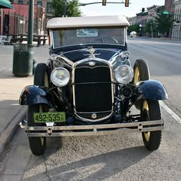 1931 Ford Model A Deluxe Roadster