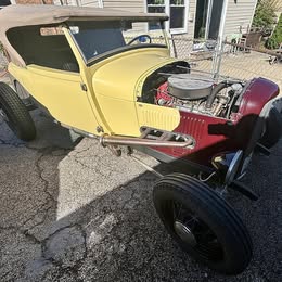 1929 Ford model a - pair: '29 roadster + '31 coupe