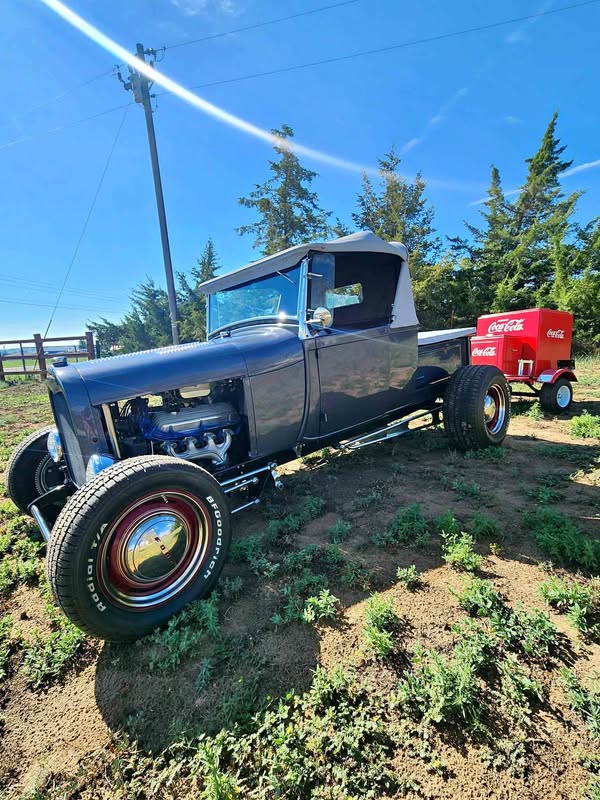 1929 Ford Model A - Roadster