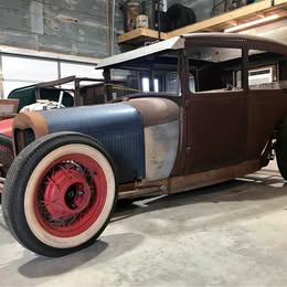 1928(29) ford model A on Deuce rails